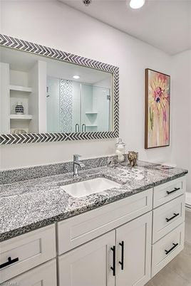 Bathroom, Dual Sink Vanities, Interior, Recessed Lighting