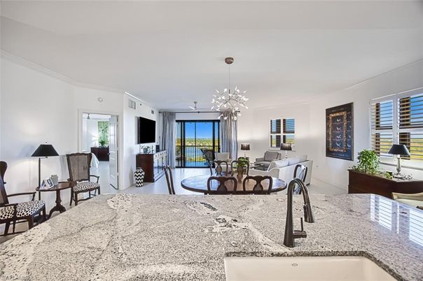 Dining room, Interior, Living room, Pendant Lights