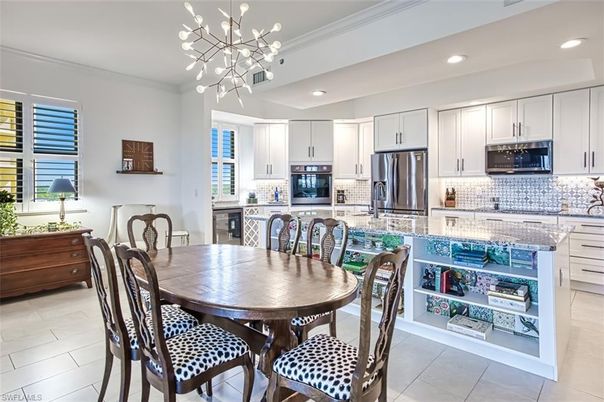 Dining room, Interior, Kitchen, Pendant Lights, Recessed Lighting, Stainless Steel Appliances