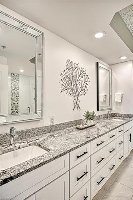 Bathroom, Dual Sink Vanities, Interior, Recessed Lighting
