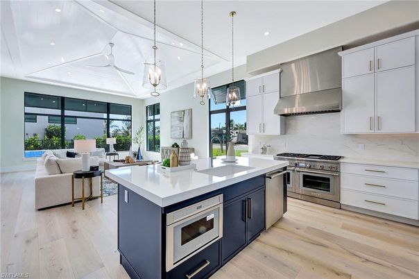 Interior, Kitchen, Living room, Pendant Lights, Recessed Lighting, Stainless Steel Appliances, Wood Texture Flooring