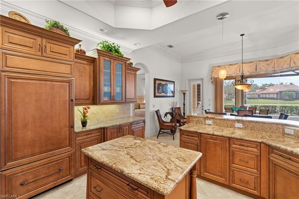 Dining room, Interior, Kitchen, Pendant Lights, Recessed Lighting