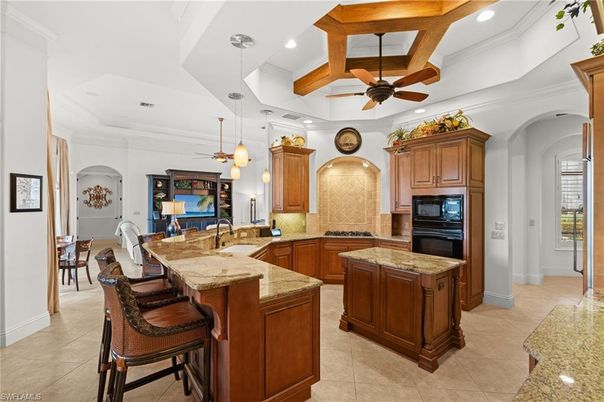 Dining room, Interior, Kitchen, Pendant Lights, Recessed Lighting, Wooden Beams