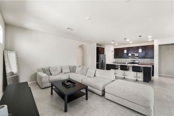 Interior, Kitchen, Living room, Pendant Lights, Recessed Lighting, Stainless Steel Appliances