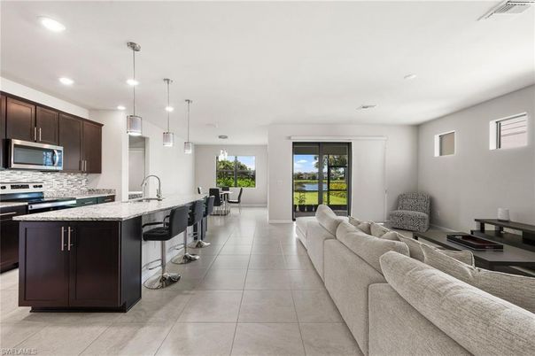Dining room, Interior, Kitchen, Living room, Pendant Lights, Recessed Lighting, Stainless Steel Appliances