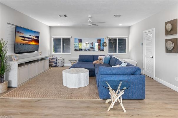 Interior, Living room, Recessed Lighting, Wood Texture Flooring