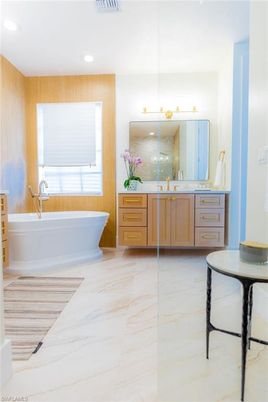 Bathroom, Free Standing Baths, Interior, Marble, Recessed Lighting
