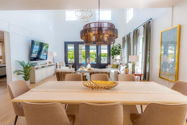 Chandelier, Dining room, Interior, Living room, Wood Texture Flooring
