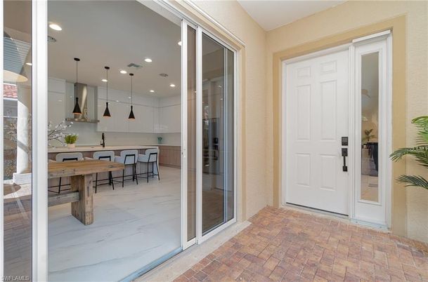 Dining room, Interior, Kitchen, Pendant Lights, Recessed Lighting