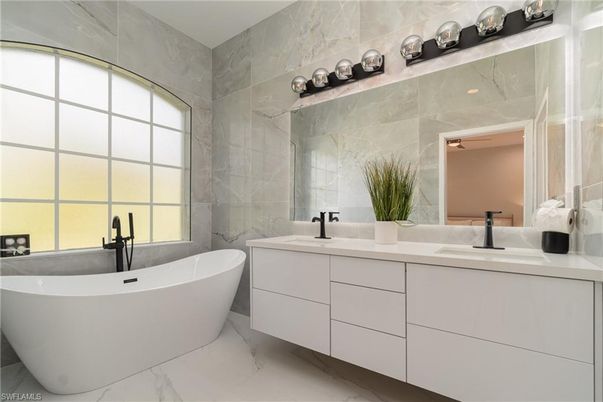 Bathroom, Dual Sink Vanities, Free Standing Baths, Interior, Marble, Marble Walls