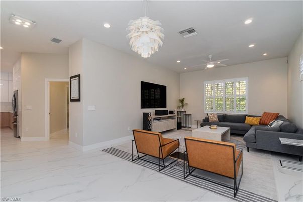 Chandelier, Interior, Living room, Marble, Recessed Lighting