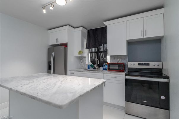 Interior, Kitchen, Stainless Steel Appliances
