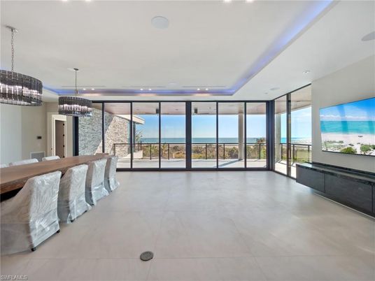 Chandelier, Dining room, Interior, Recessed Lighting