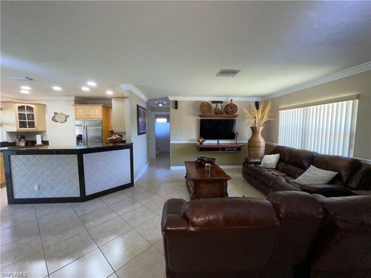 Interior, Kitchen, Living room, Recessed Lighting, Stainless Steel Appliances