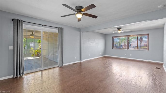 Empty room, Interior, Wood Texture Flooring