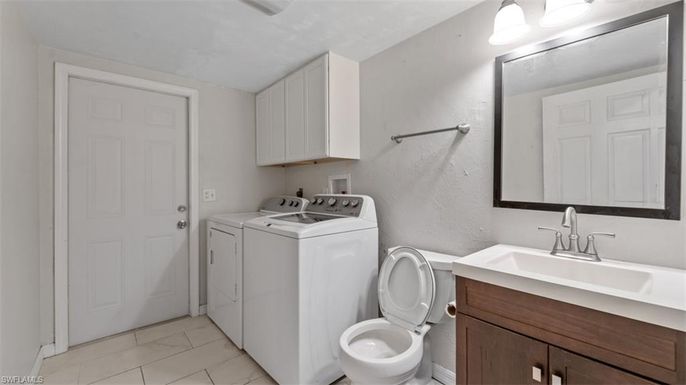 Interior, Washer