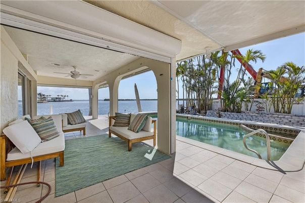 Exterior, Pool, Water