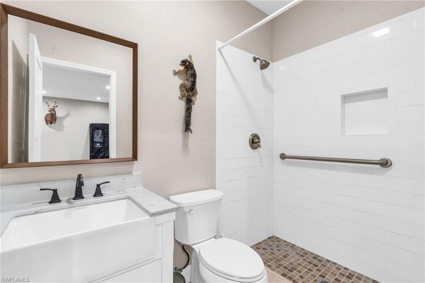 Bathroom, Interior, Recessed Lighting