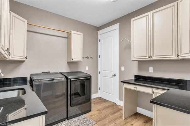 Interior, Washer, Wood Texture Flooring