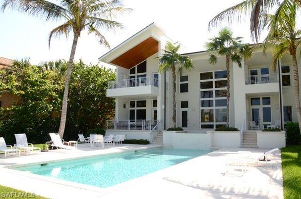 Exterior, Facade, Pool, Condo Building