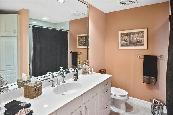 Bathroom, Interior, Recessed Lighting