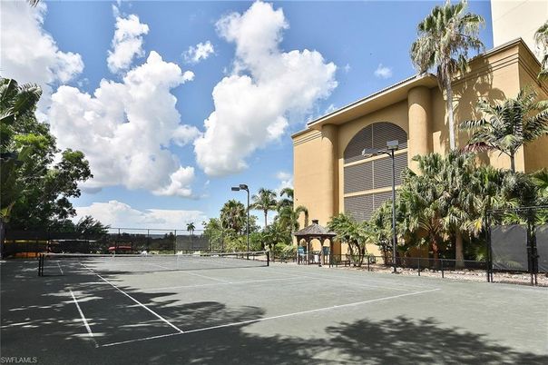 Exterior, Tennis Courts