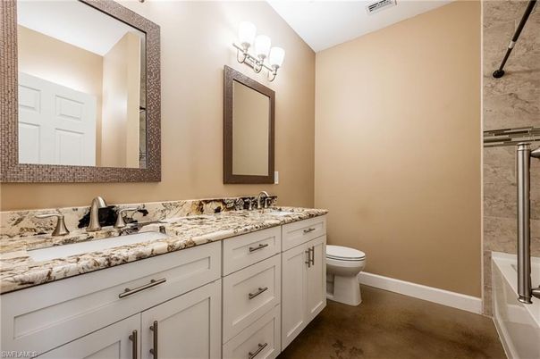 Bathroom, Dual Sink Vanities, Interior