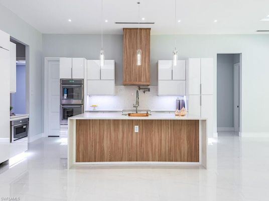 Interior, Kitchen, Pendant Lights, Recessed Lighting, Stainless Steel Appliances