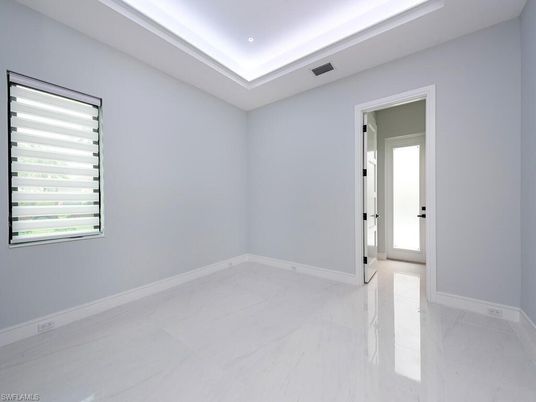 Empty room, Interior, Marble, Recessed Lighting