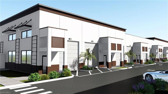 Exterior, Facade, Modern