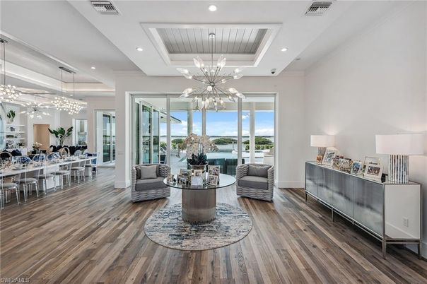 Dining room, Interior, Living room, Pendant Lights, Recessed Lighting, Wood Texture Flooring
