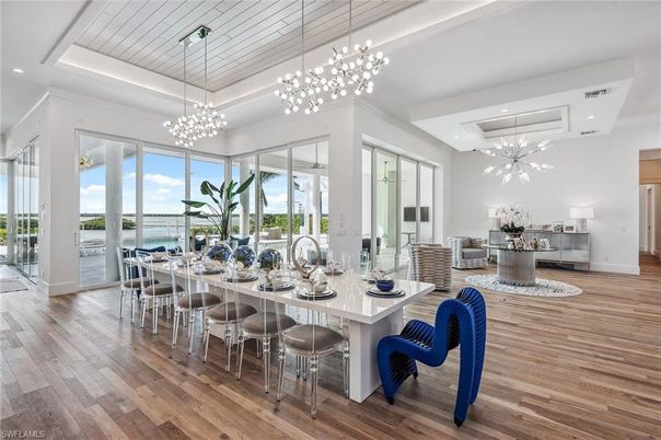 Chandelier, Dining room, Interior, Living room, Pendant Lights, Recessed Lighting, Wood Texture Flooring