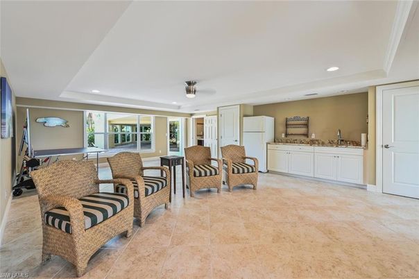 Game Room, Interior, Recessed Lighting
