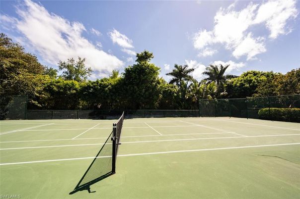 Exterior, Tennis Courts
