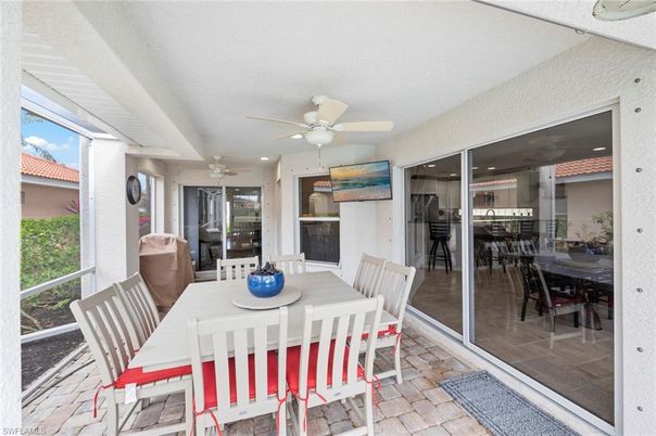 Dining room, Interior