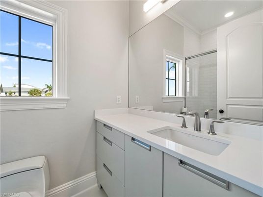 Bathroom, Interior, Recessed Lighting