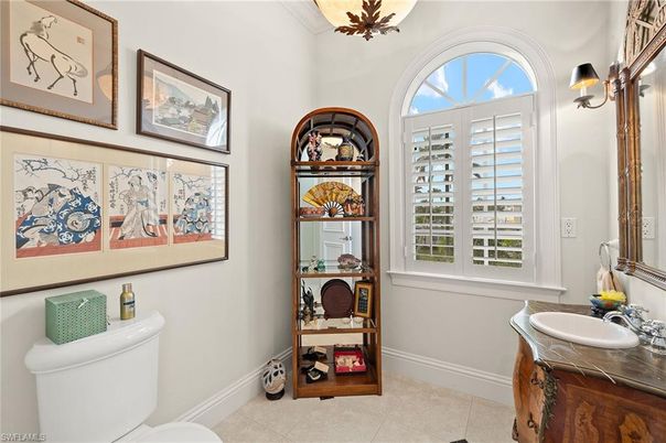 Bathroom, Interior