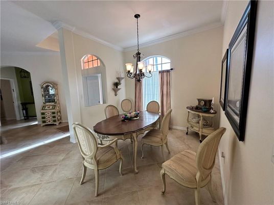 Chandelier, Dining room, Interior