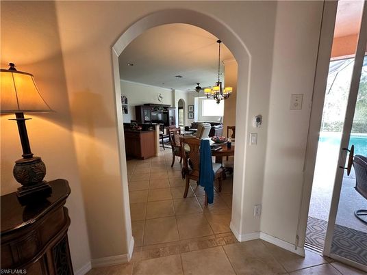 Chandelier, Dining room, Interior, Living room
