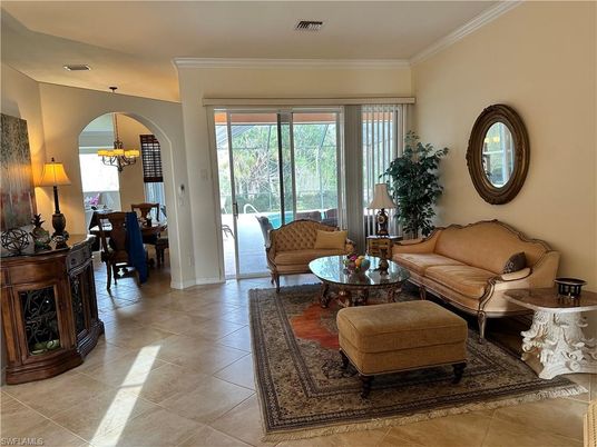 Chandelier, Dining room, Interior, Living room