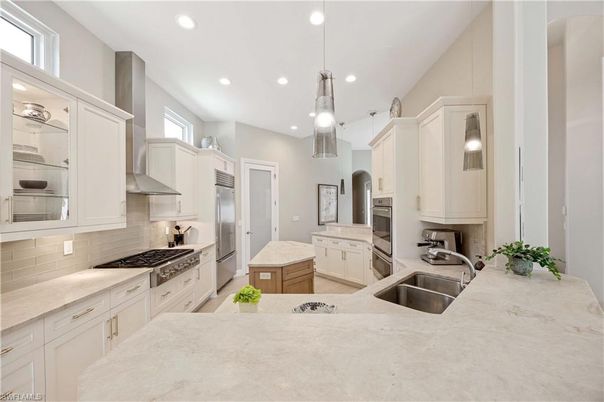 Interior, Kitchen, Pendant Lights, Recessed Lighting, Stainless Steel Appliances