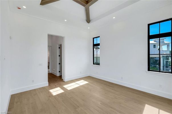 Empty room, Interior, Recessed Lighting, Wooden Beams, Wood Texture Flooring