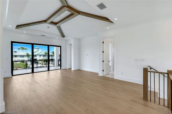 Empty room, Interior, Recessed Lighting, Wooden Beams, Wood Texture Flooring