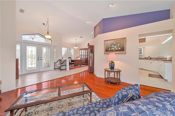 Interior, Pendant Lights, Recessed Lighting, Wood Texture Flooring