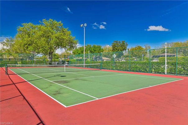 Exterior, Tennis Courts