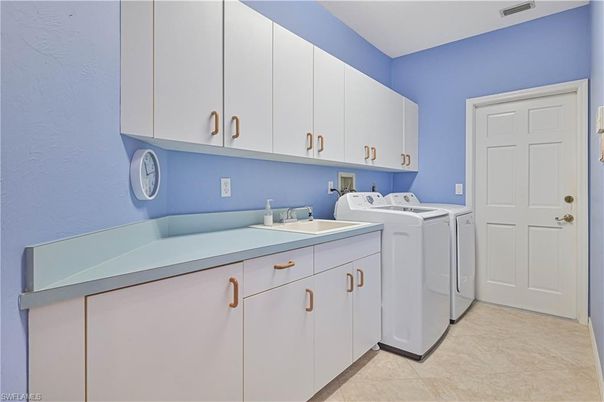 Interior, Washer