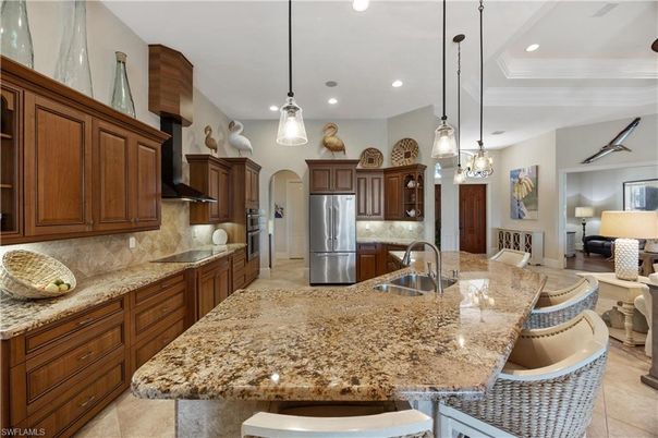 Interior, Kitchen, Pendant Lights, Recessed Lighting, Stainless Steel Appliances