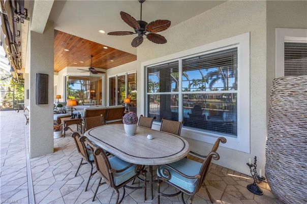 Dining room, Interior, Recessed Lighting, Wooden Ceilings
