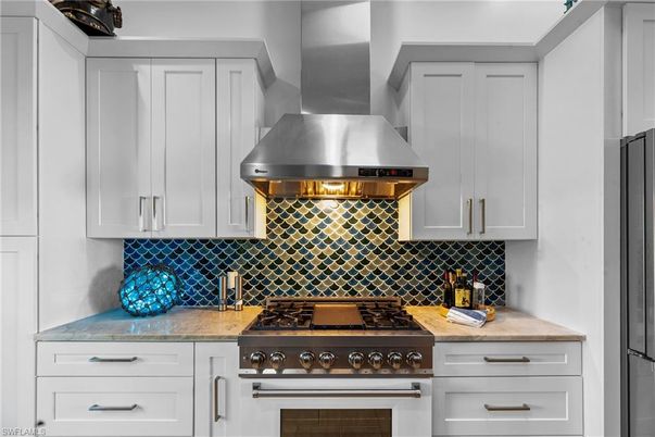 Interior, Kitchen, Stainless Steel Appliances