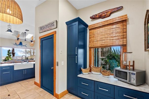 Interior, Kitchen, Pendant Lights